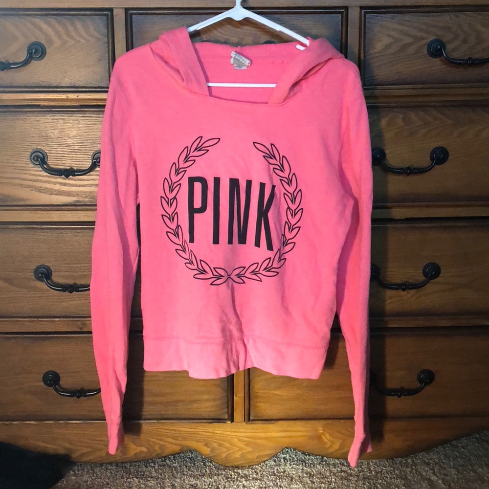 Hooded sweatshirt. Pink
